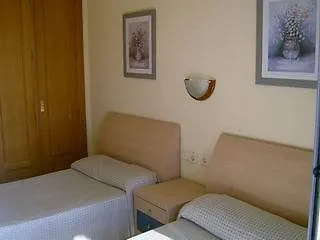 Gemelos 20 בנידורם